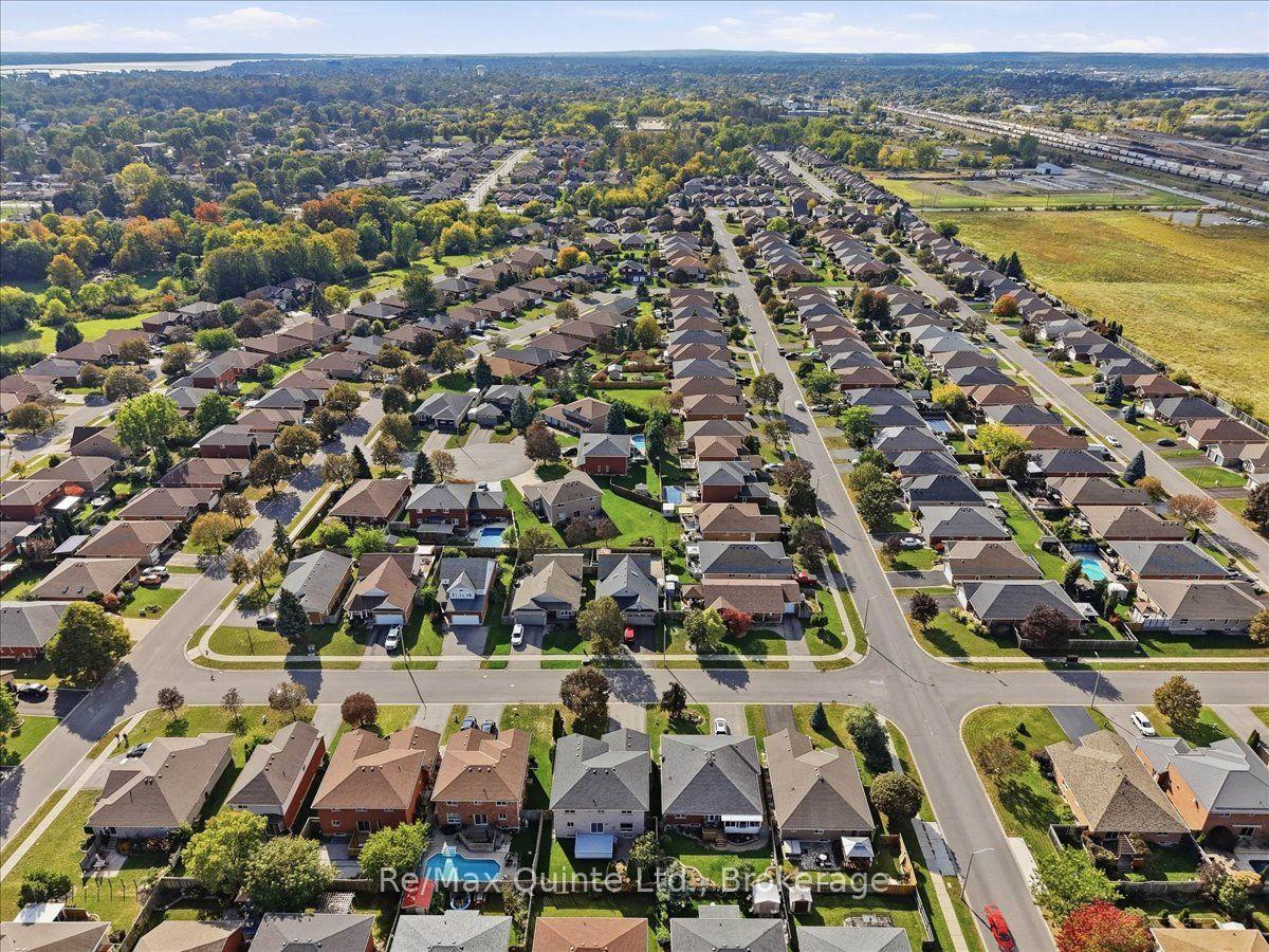 Photo 45 of 11 Huron Lane, Belleville, Belleville Ward — HOMEH