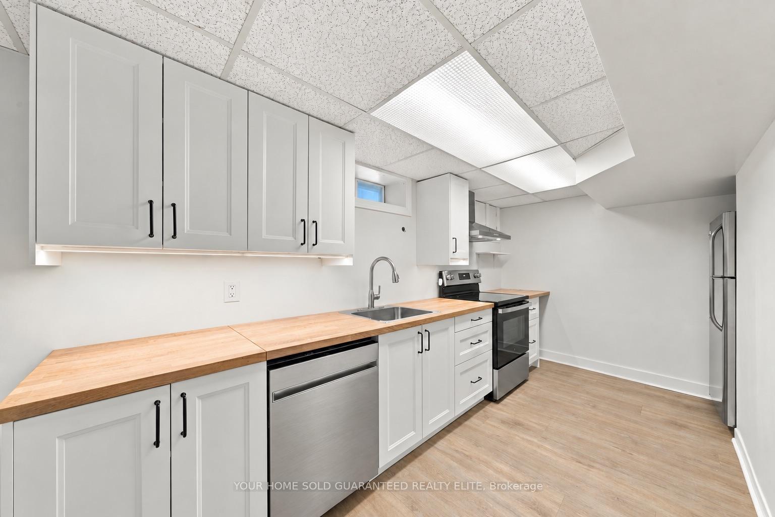 Photo 3 of 52 Bogart Street, St. Catharines, Port Weller — HOMEH