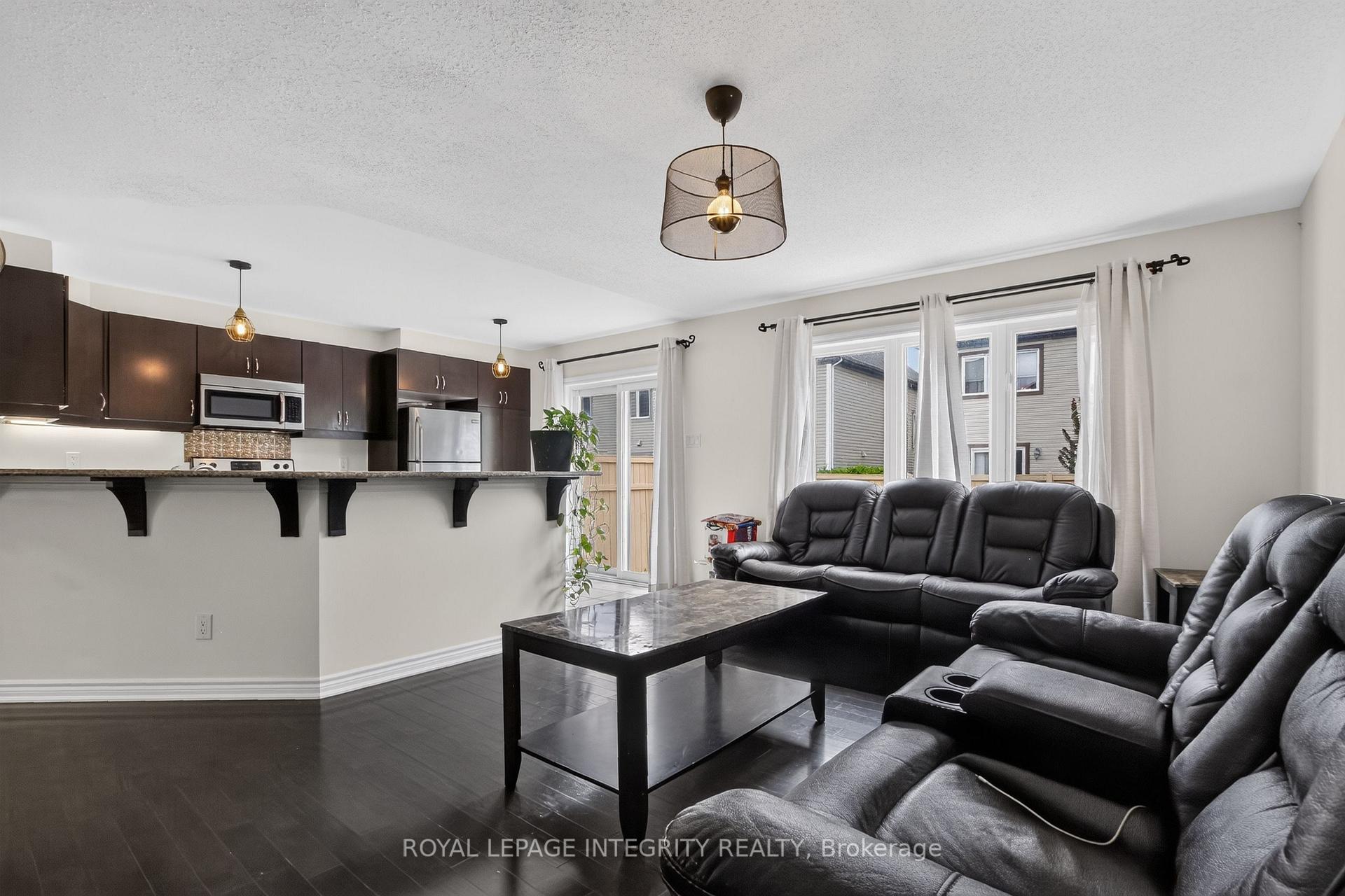 Photo 10 of 414 Meadowhawk Crescent, Ottawa, Barrhaven - Half Moon Bay — HOMEH