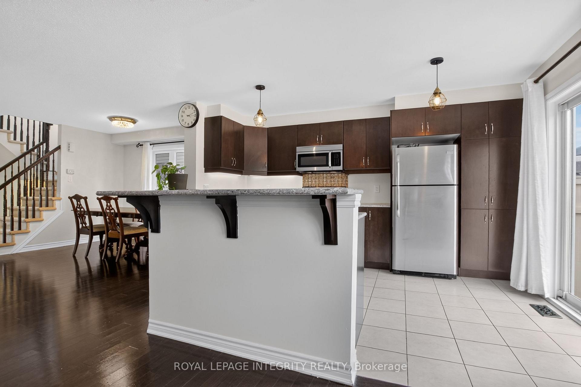 Photo 11 of 414 Meadowhawk Crescent, Ottawa, Barrhaven - Half Moon Bay — HOMEH