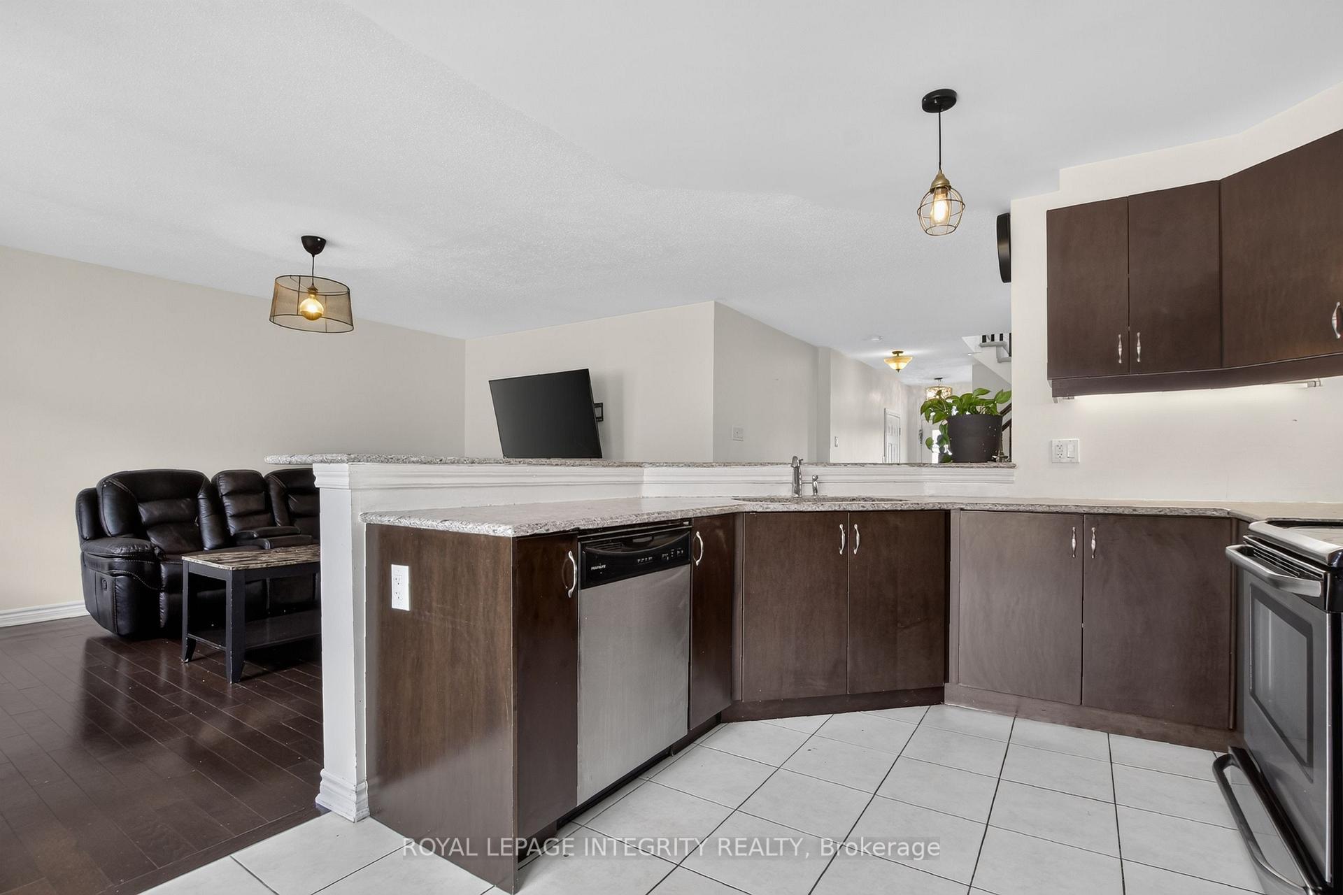 Photo 13 of 414 Meadowhawk Crescent, Ottawa, Barrhaven - Half Moon Bay — HOMEH