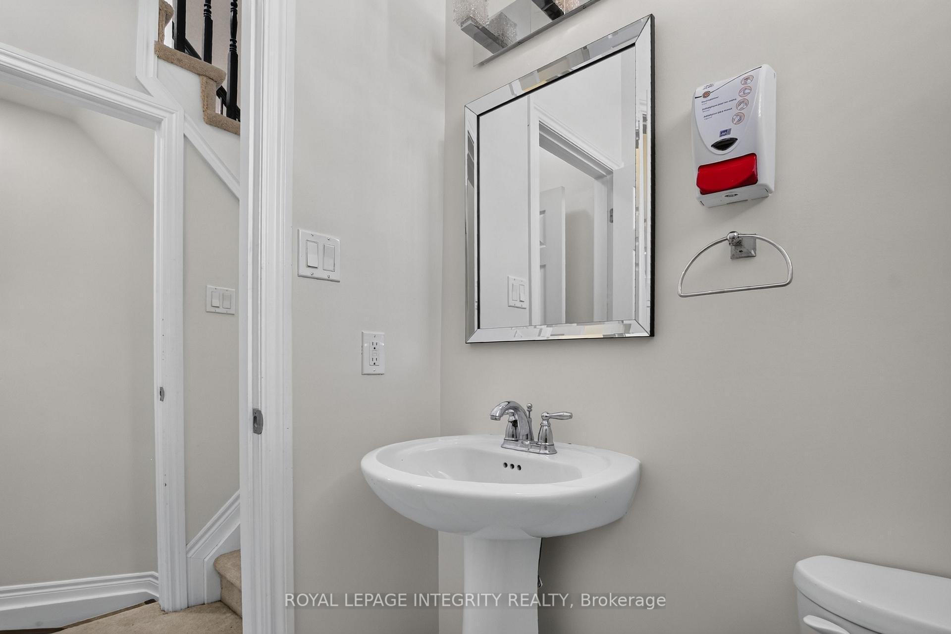 Photo 15 of 414 Meadowhawk Crescent, Ottawa, Barrhaven - Half Moon Bay — HOMEH