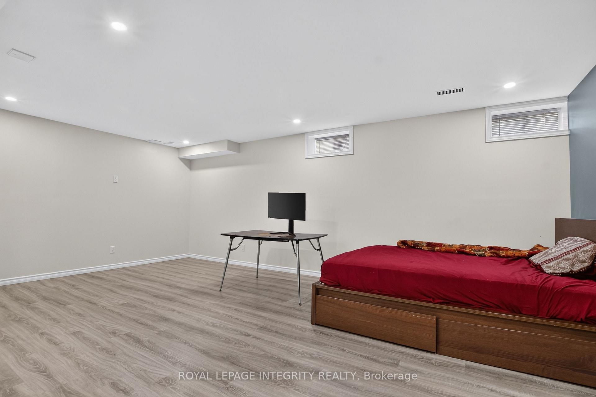 Photo 25 of 414 Meadowhawk Crescent, Ottawa, Barrhaven - Half Moon Bay — HOMEH