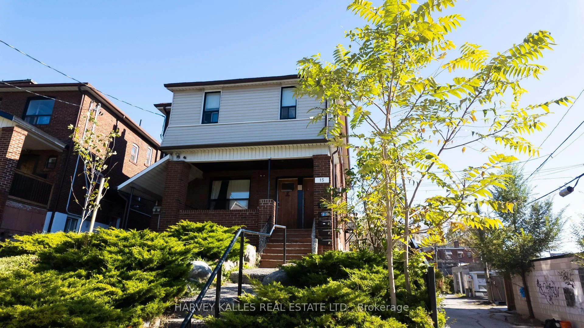 Photo of Unit 2, 15 Alberta Avenue