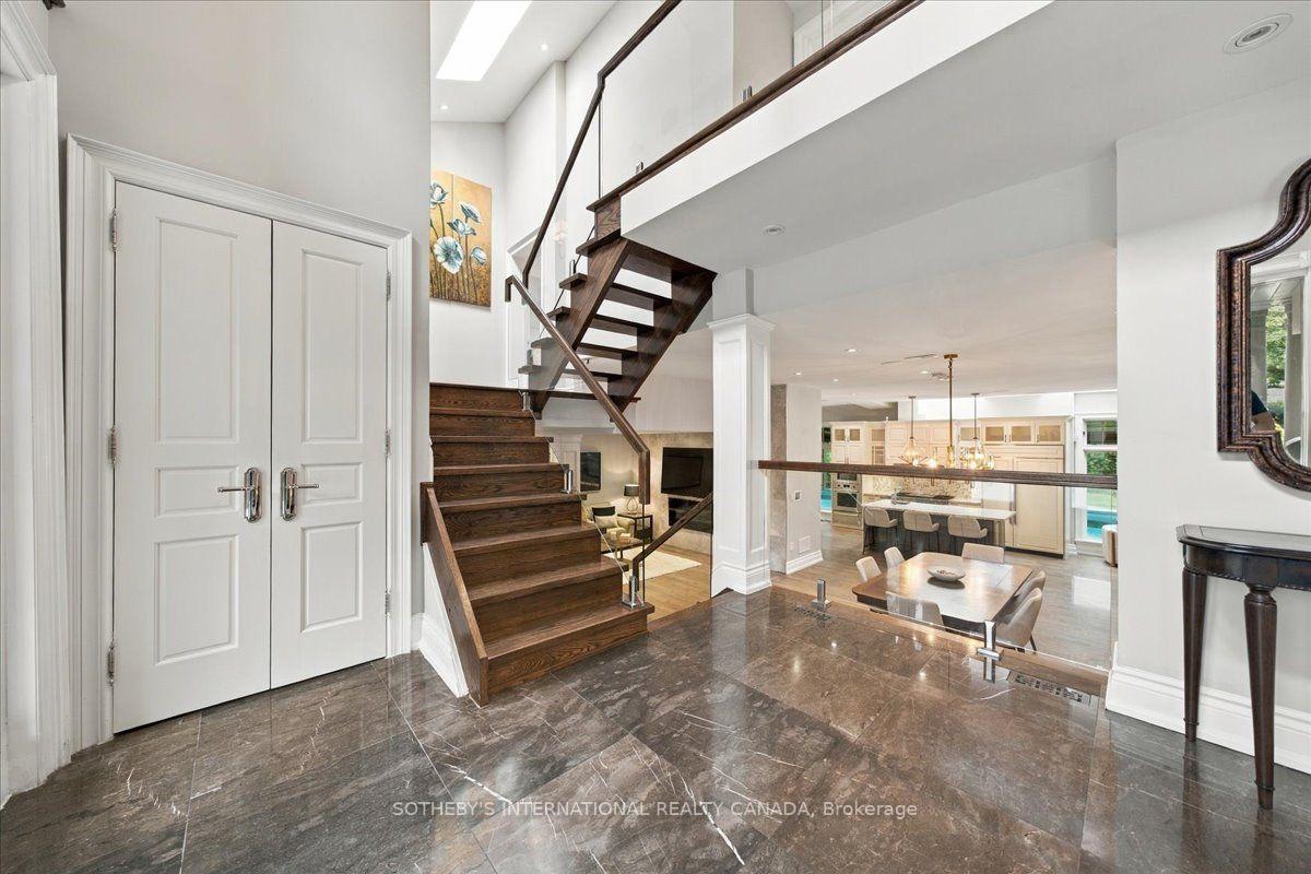 Photo 5 of 520 Arrowhead Road, Mississauga, Lorne Park — HOMEH