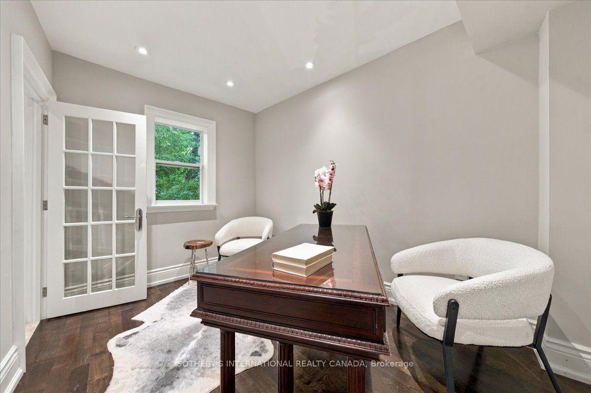 Photo 8 of 520 Arrowhead Road, Mississauga, Lorne Park — HOMEH