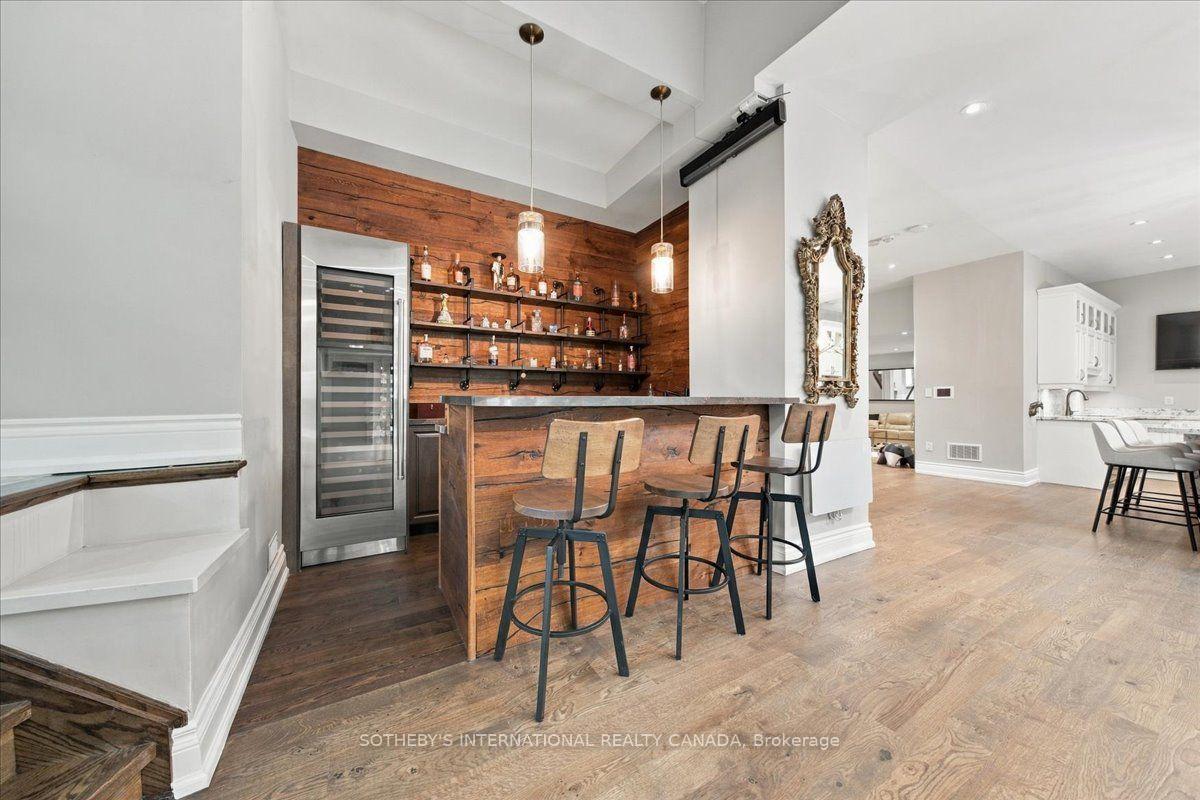 Photo 9 of 520 Arrowhead Road, Mississauga, Lorne Park — HOMEH