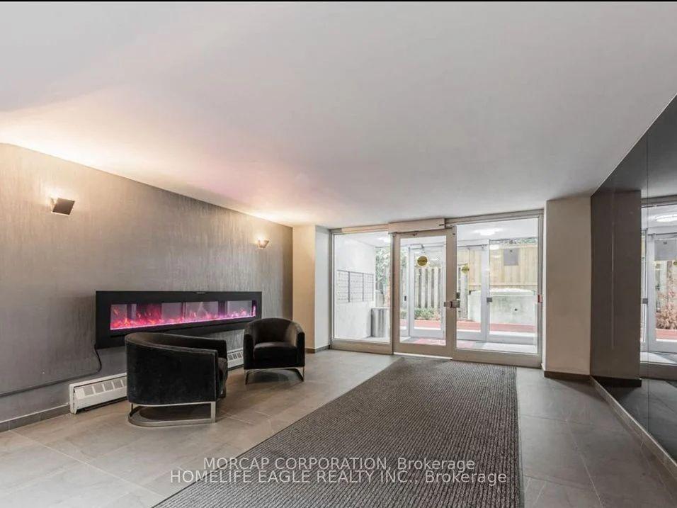 Photo 2 of Unit 705, 25 Bedford Road, Toronto, The Annex — HOMEH