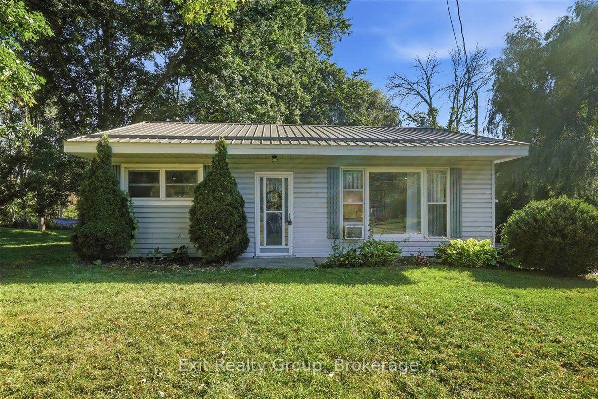Photo 1 of 129 Harcourt Road, Quinte West, Murray Ward — HOMEH