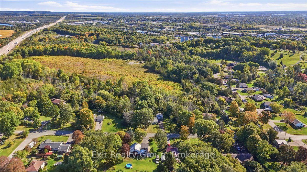 Photo 2 of 129 Harcourt Road, Quinte West, Murray Ward — HOMEH