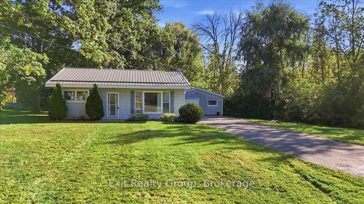 Photo 3 of 129 Harcourt Road, Quinte West, Murray Ward — HOMEH