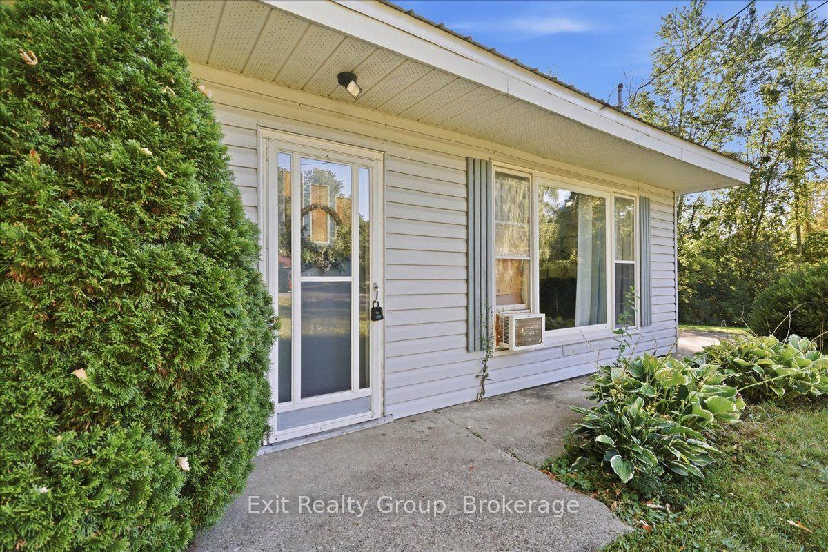 Photo 6 of 129 Harcourt Road, Quinte West, Murray Ward — HOMEH