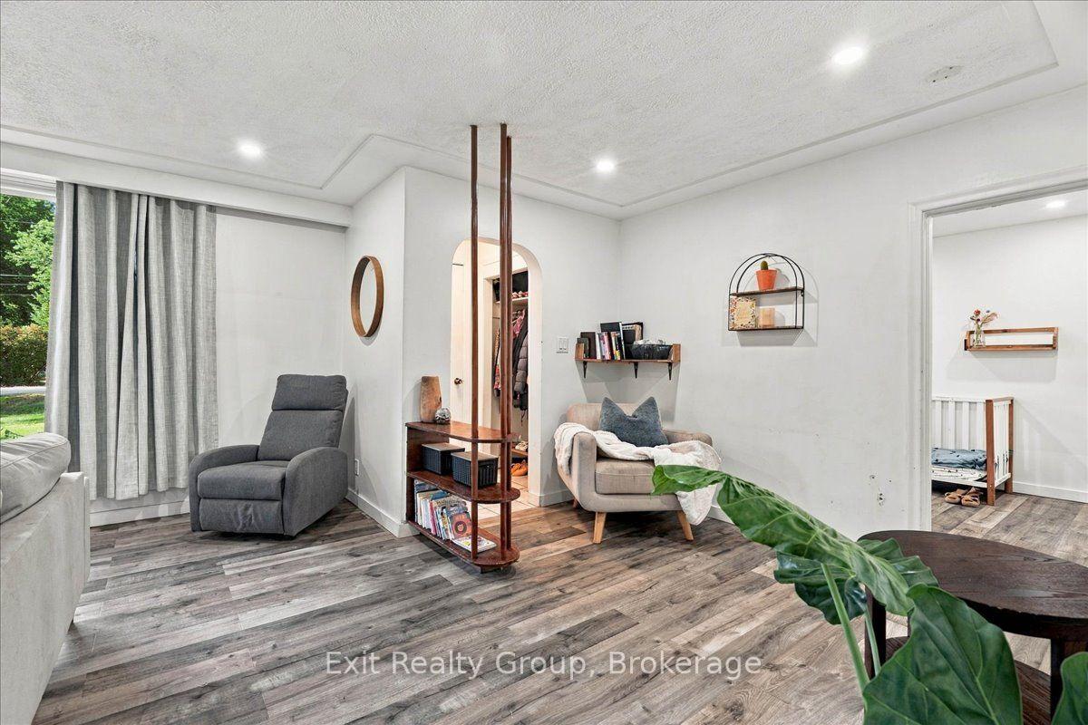 Photo 15 of 129 Harcourt Road, Quinte West, Murray Ward — HOMEH