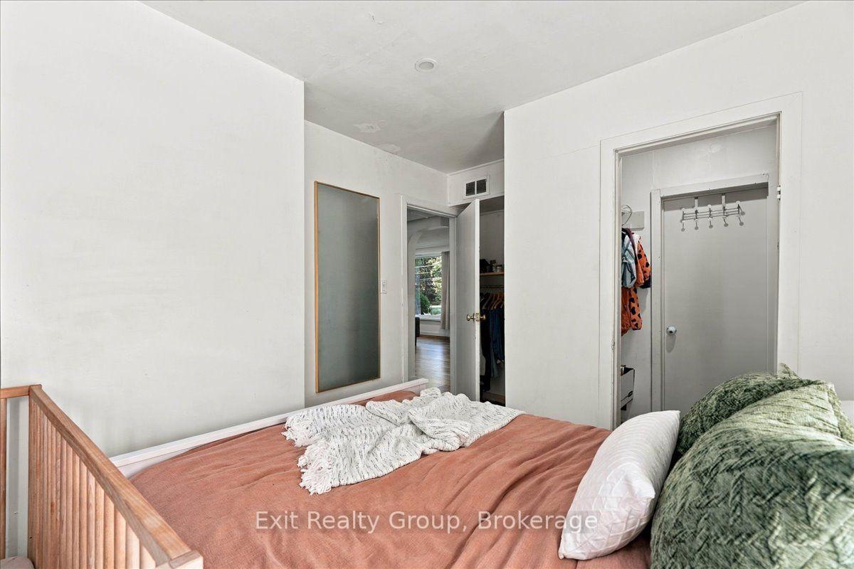 Photo 24 of 129 Harcourt Road, Quinte West, Murray Ward — HOMEH