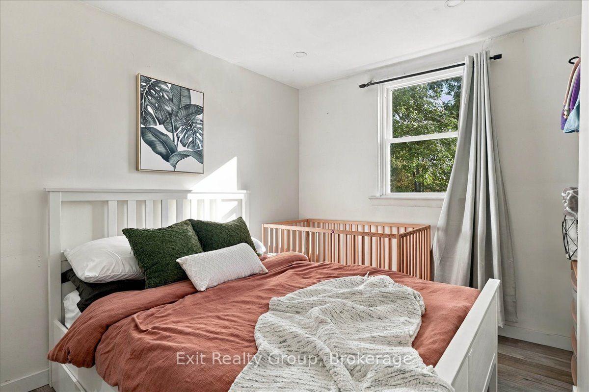 Photo 25 of 129 Harcourt Road, Quinte West, Murray Ward — HOMEH