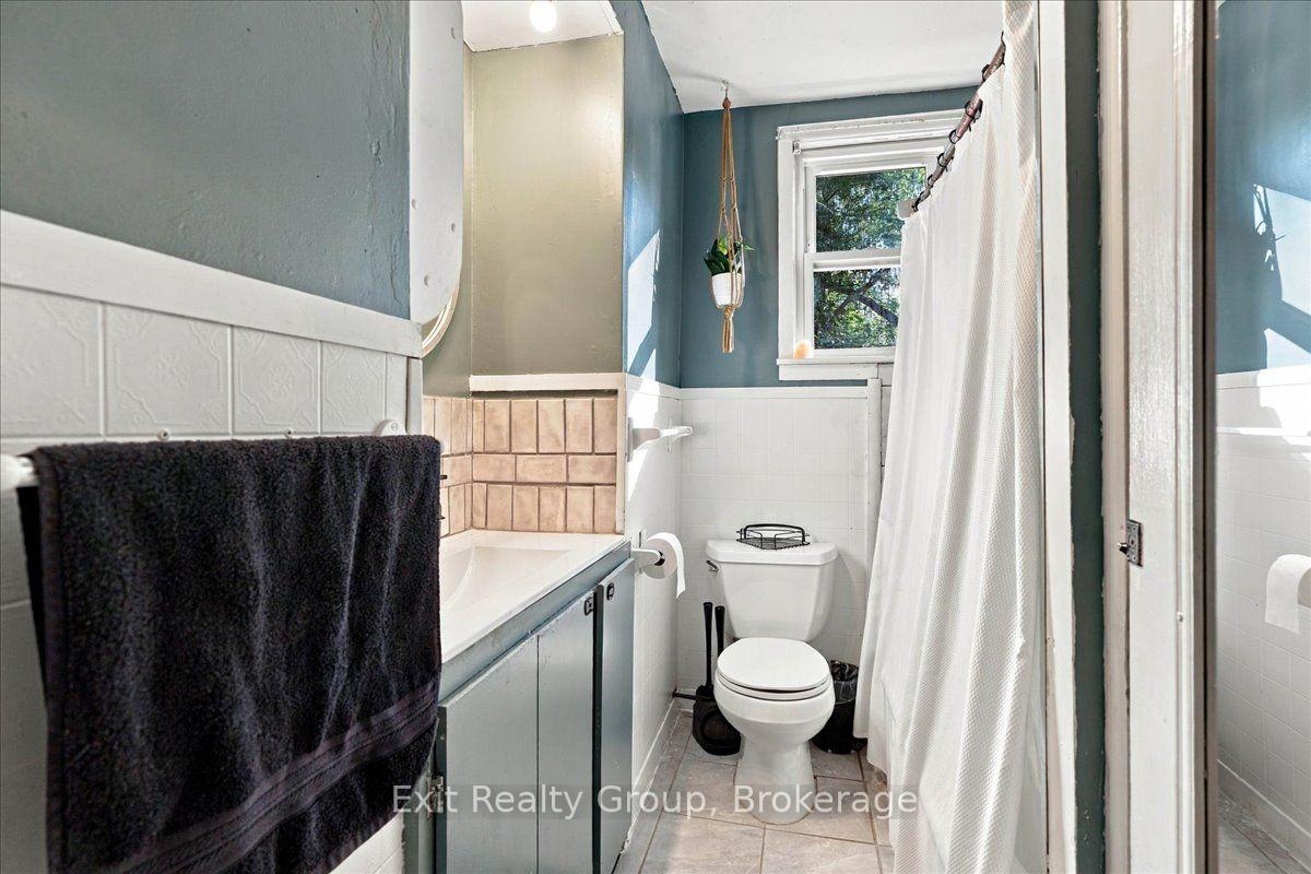 Photo 26 of 129 Harcourt Road, Quinte West, Murray Ward — HOMEH