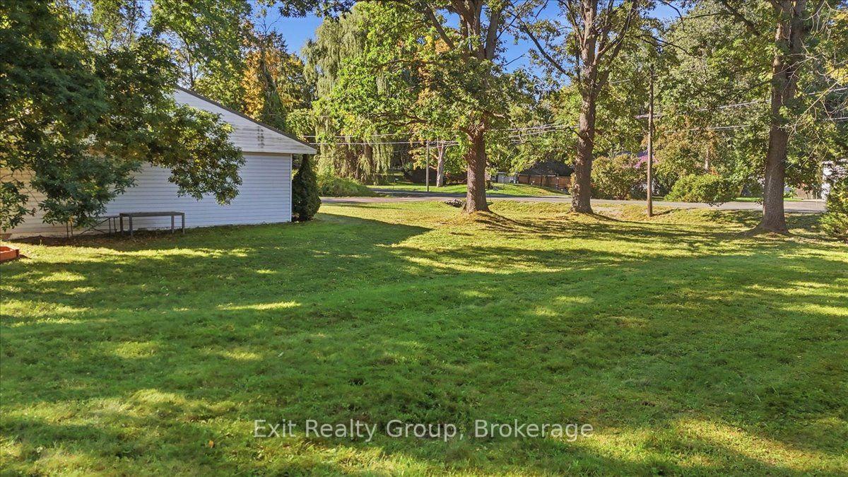 Photo 37 of 129 Harcourt Road, Quinte West, Murray Ward — HOMEH