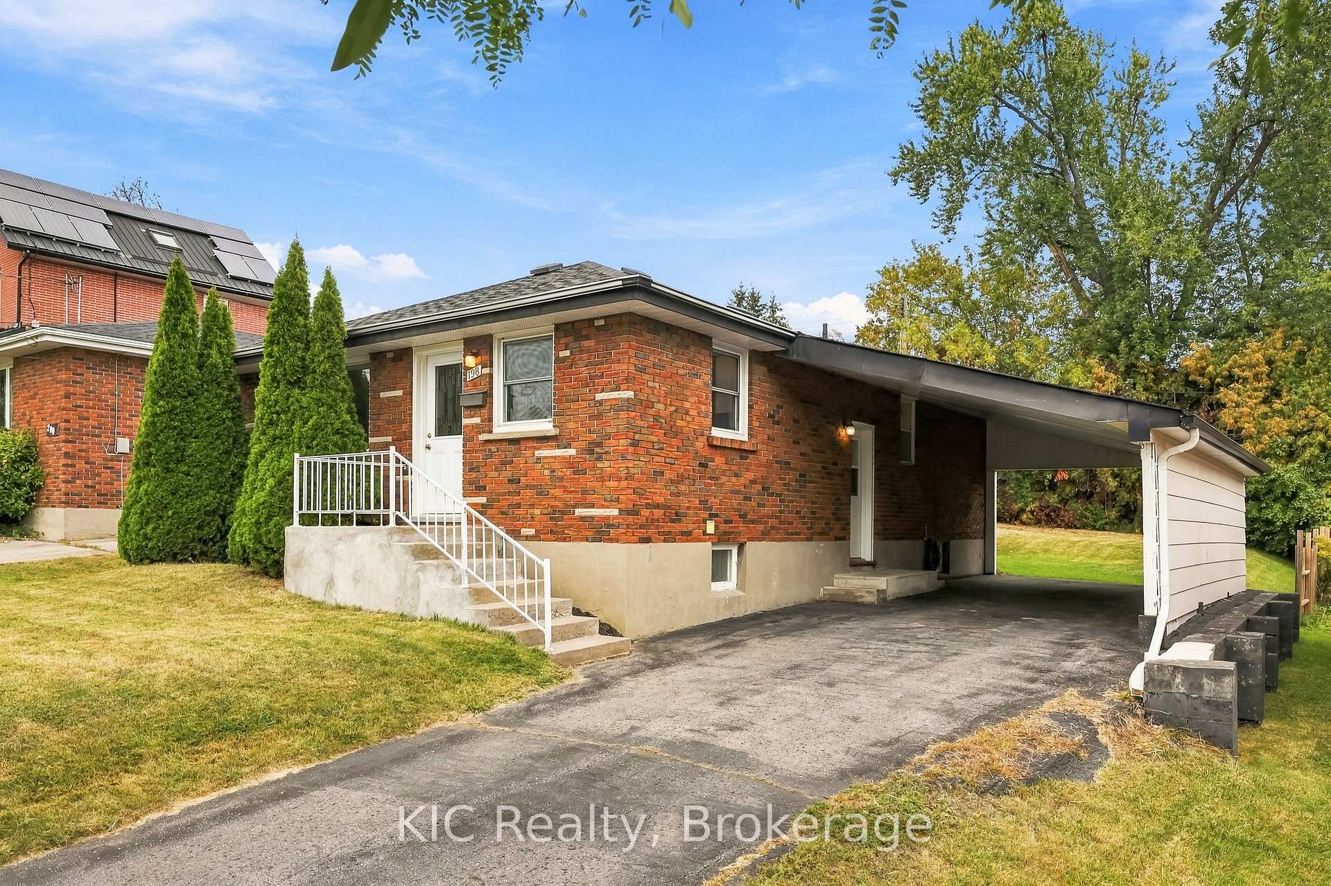 Photo 3 of 198 Mcclennan Street, Peterborough, Northcrest Ward 5 — HOMEH