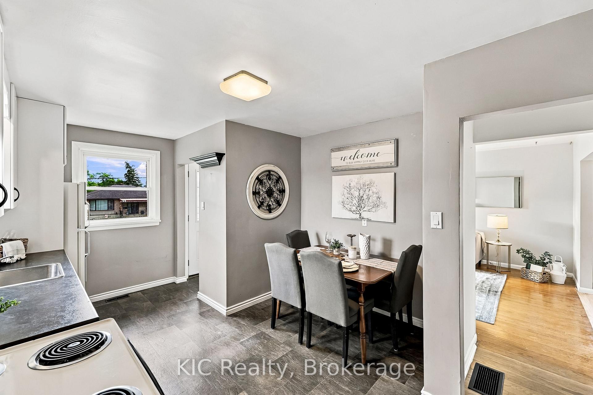 Photo 19 of 198 Mcclennan Street, Peterborough, Northcrest Ward 5 — HOMEH