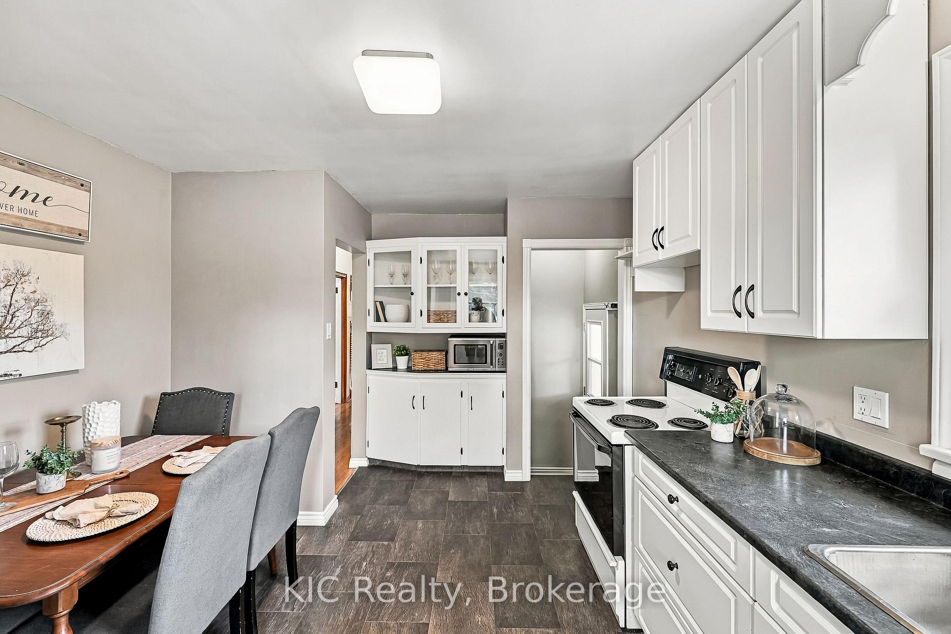 Photo 21 of 198 Mcclennan Street, Peterborough, Northcrest Ward 5 — HOMEH