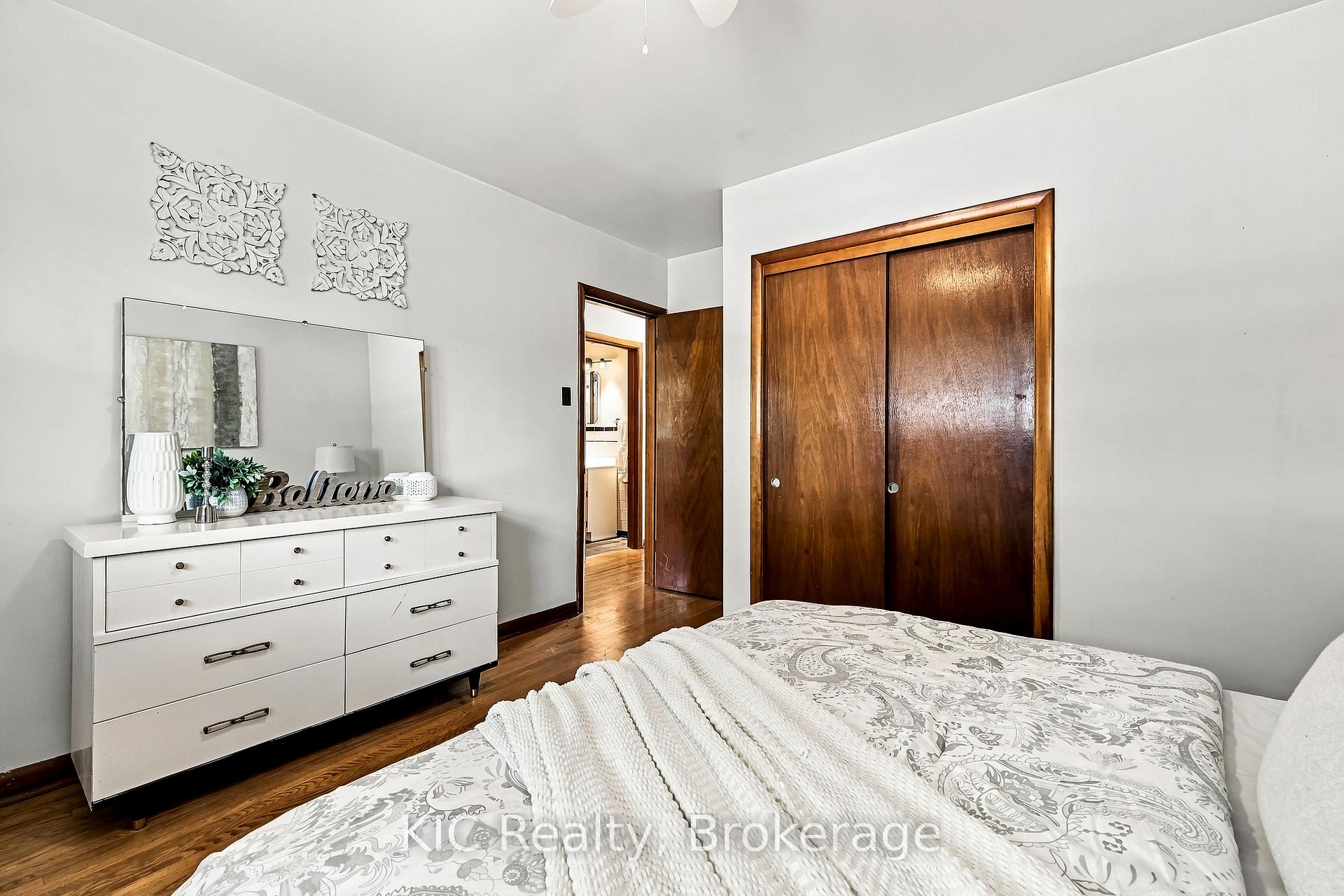 Photo 28 of 198 Mcclennan Street, Peterborough, Northcrest Ward 5 — HOMEH