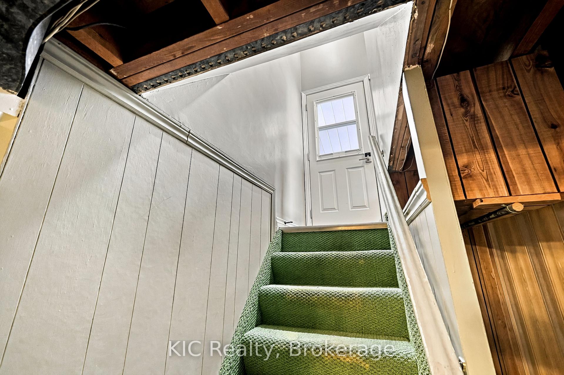 Photo 32 of 198 Mcclennan Street, Peterborough, Northcrest Ward 5 — HOMEH