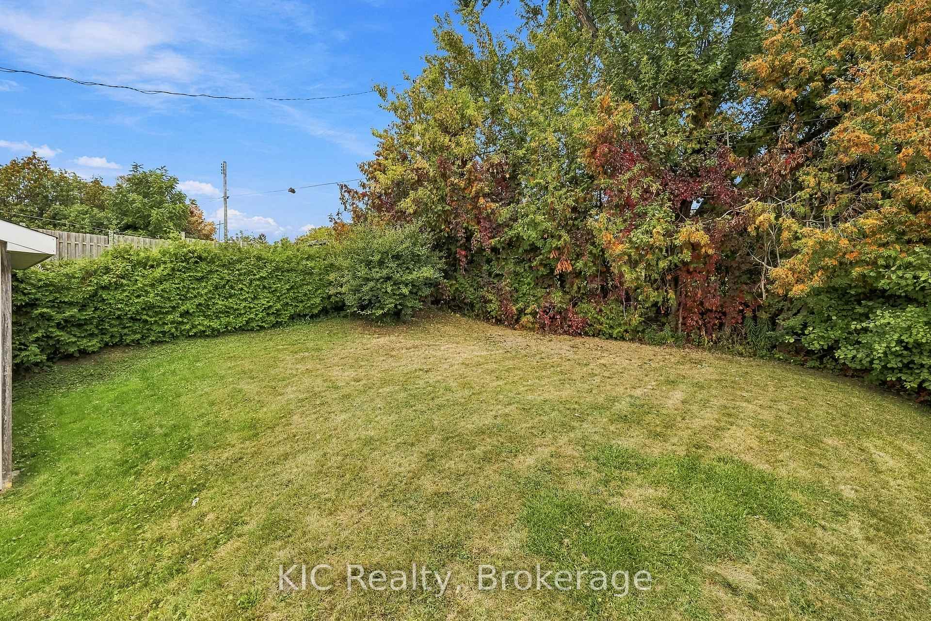 Photo 46 of 198 Mcclennan Street, Peterborough, Northcrest Ward 5 — HOMEH