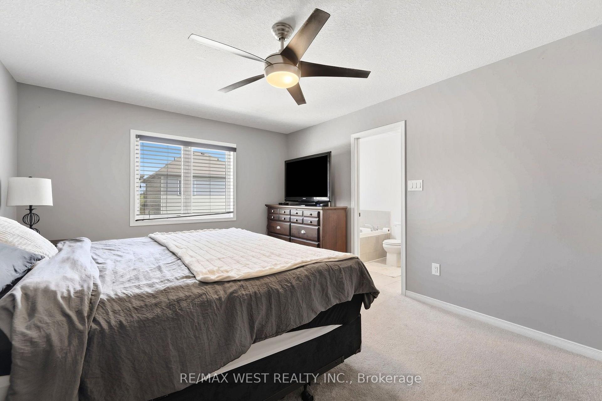 Photo 7 of 234 Voyager Pass, Hamilton, Binbrook — HOMEH