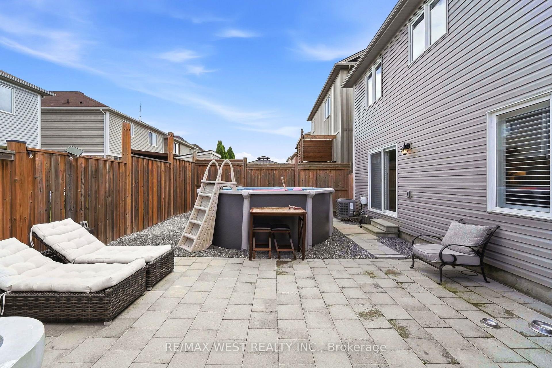 Photo 12 of 234 Voyager Pass, Hamilton, Binbrook — HOMEH