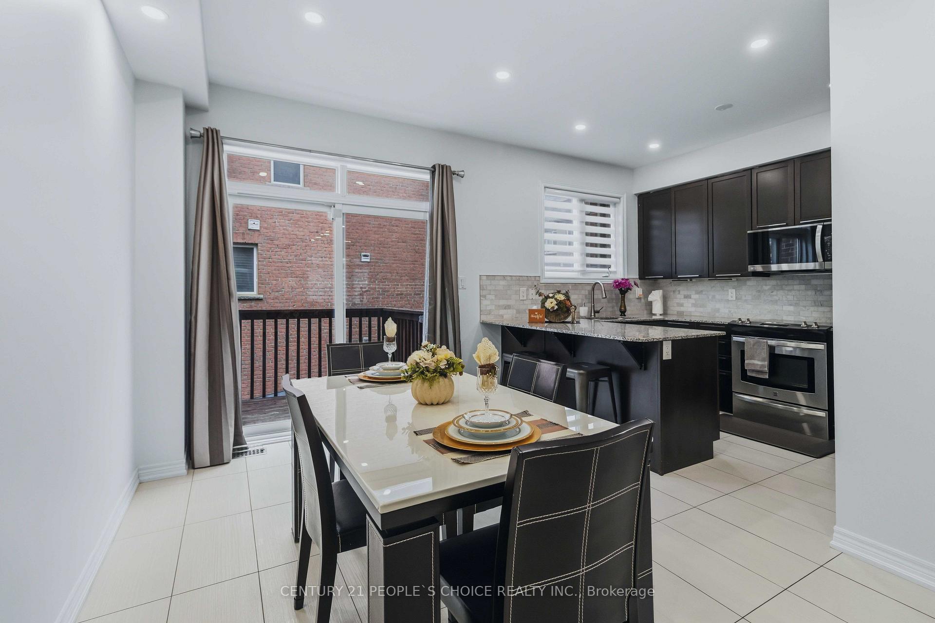 Photo 12 of 52 Aldersgate Drive, Brampton, Northwest Brampton — HOMEH