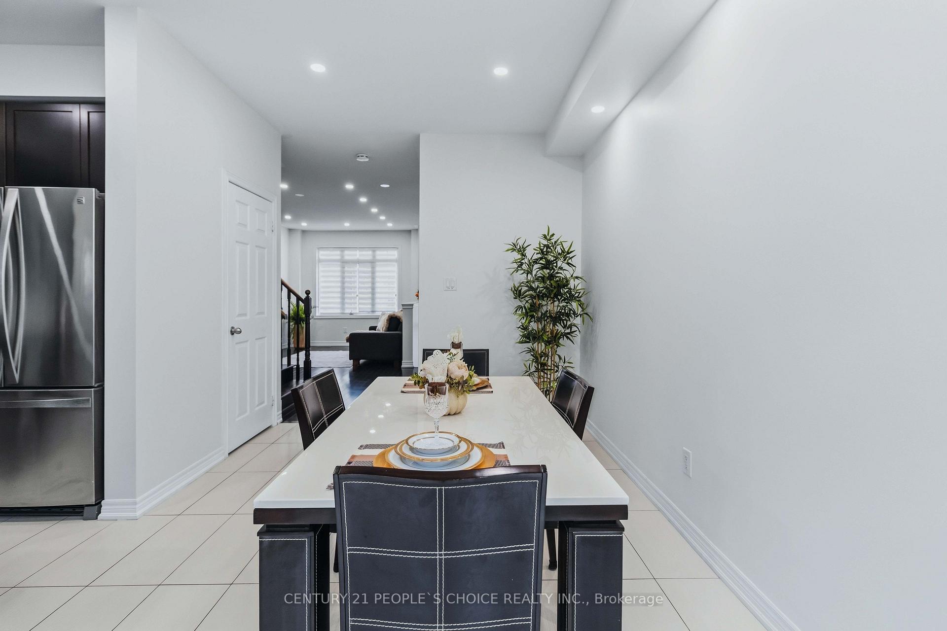 Photo 18 of 52 Aldersgate Drive, Brampton, Northwest Brampton — HOMEH