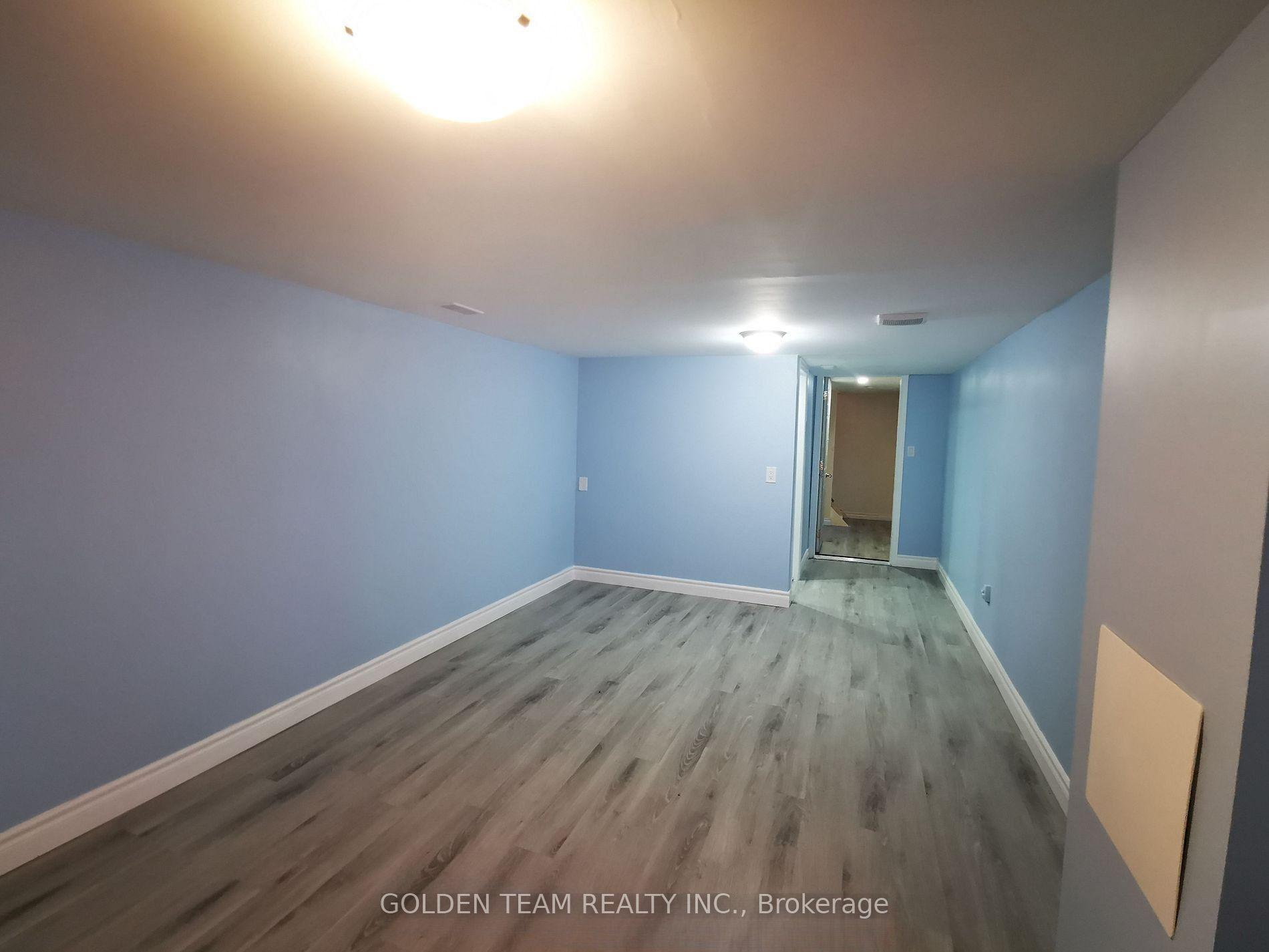 Photo 4 of Unit Bsmt, 422 The Queensway, Georgina, Keswick South — HOMEH
