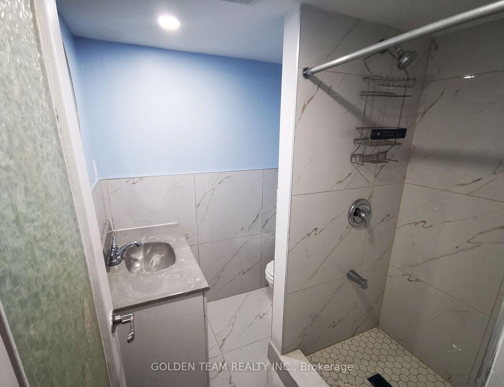 Photo 6 of Unit Bsmt, 422 The Queensway, Georgina, Keswick South — HOMEH