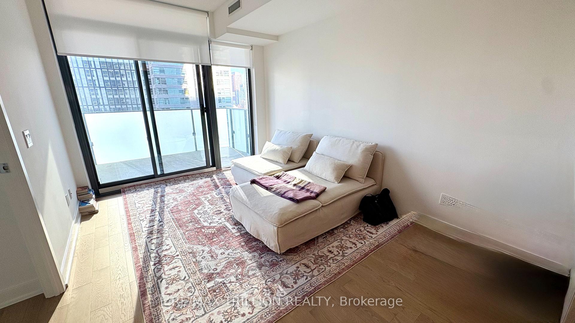 Photo 8 of Unit 1501, 25 Richmond Street E, Toronto, Church-Yonge Corridor — HOMEH