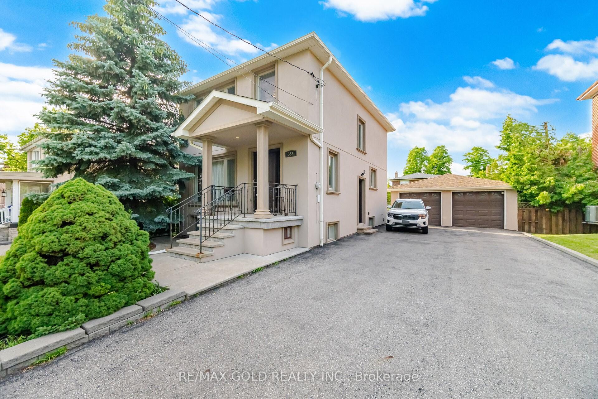 Photo 1 of 352 Maple Leaf Drive, North York, Maple Leaf — HOMEH