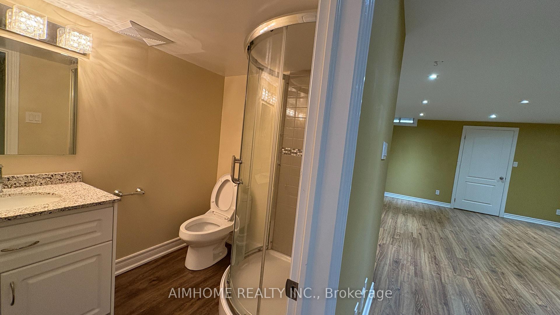 Photo 24 of 90 Briarhall Crescent, Markham, Berczy — HOMEH