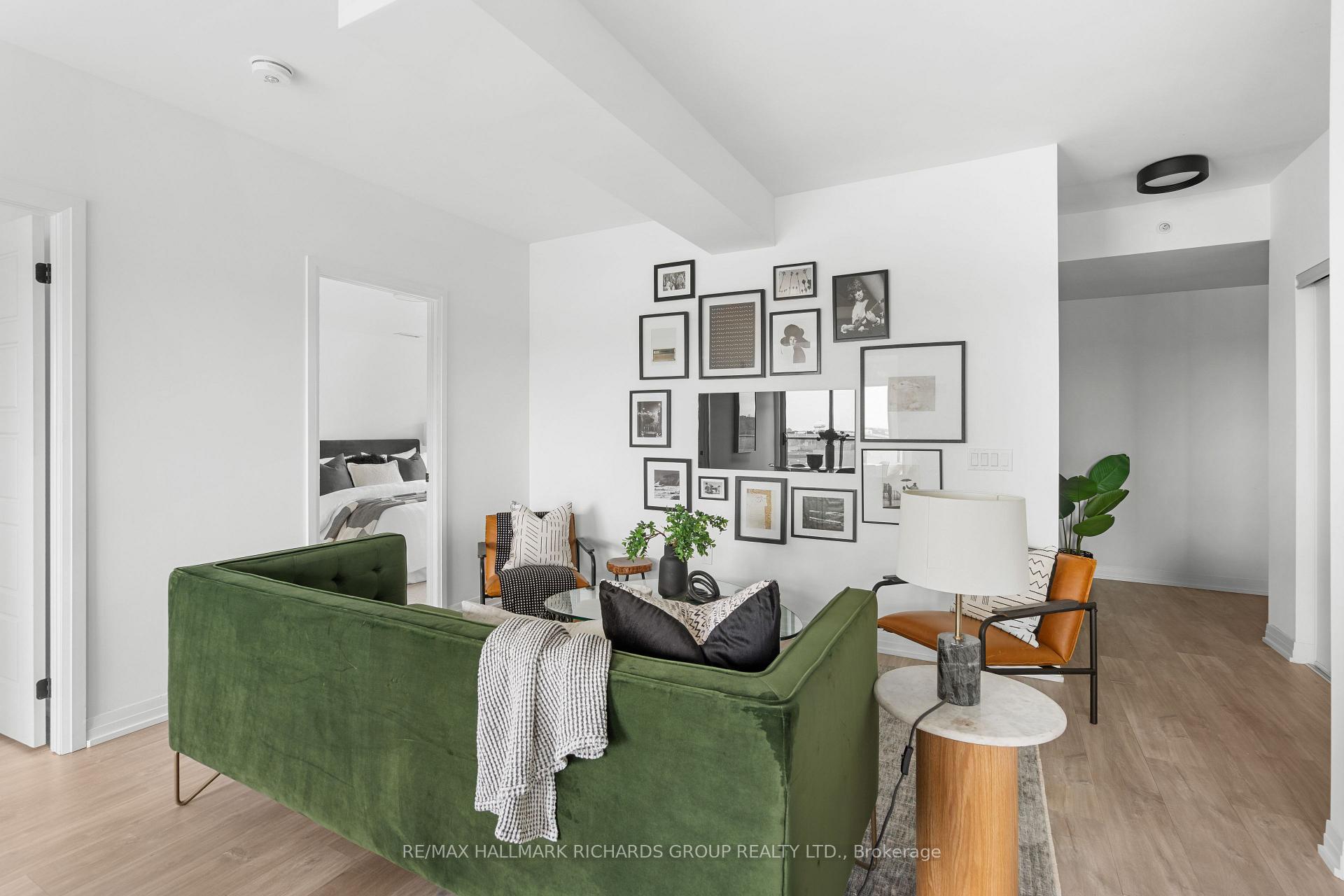 Photo 5 of Unit PH606, 408 Brown's Line, Etobicoke, Alderwood — HOMEH