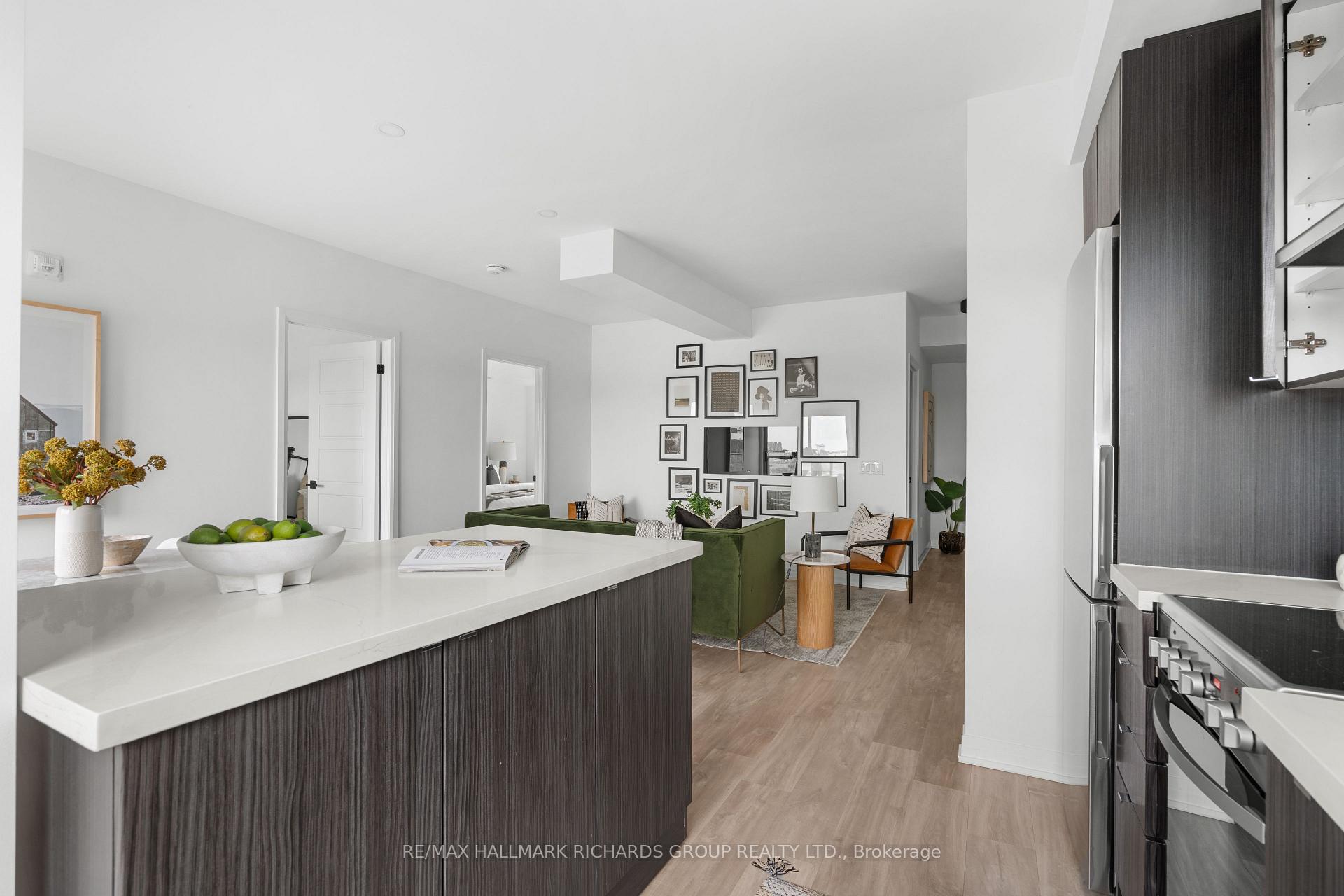 Photo 7 of Unit PH606, 408 Brown's Line, Etobicoke, Alderwood — HOMEH