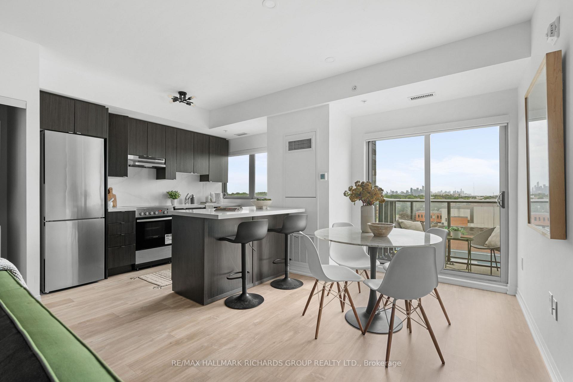 Photo 9 of Unit PH606, 408 Brown's Line, Etobicoke, Alderwood — HOMEH