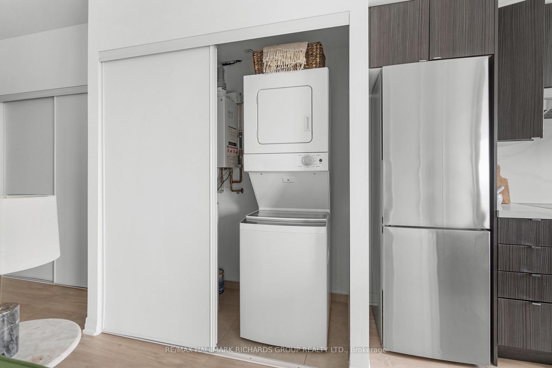 Photo 10 of Unit PH606, 408 Brown's Line, Etobicoke, Alderwood — HOMEH