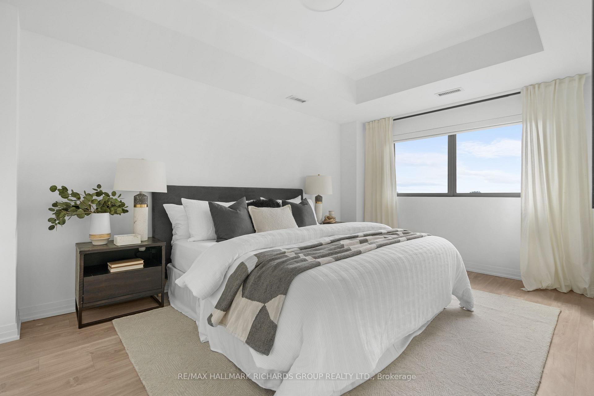 Photo 14 of Unit PH606, 408 Brown's Line, Etobicoke, Alderwood — HOMEH