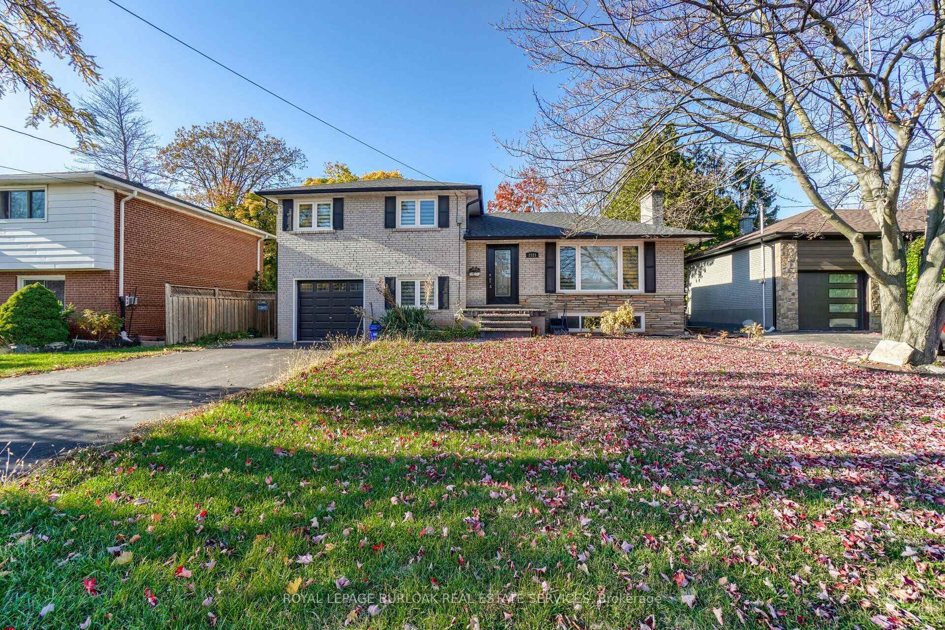 Photo 1 of 2121 Bridge Road, Oakville, West — HOMEH