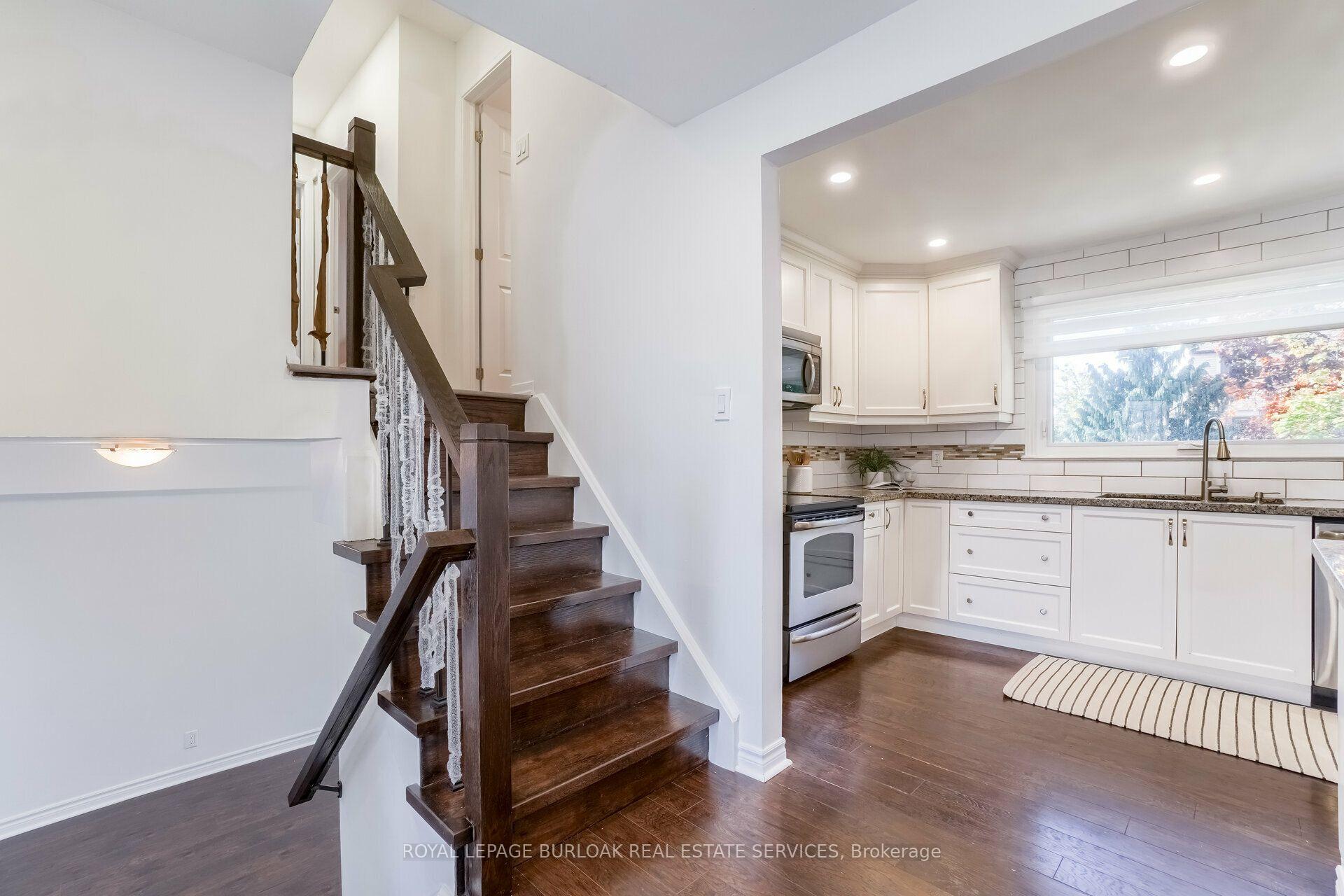 Photo 10 of 2121 Bridge Road, Oakville, West — HOMEH