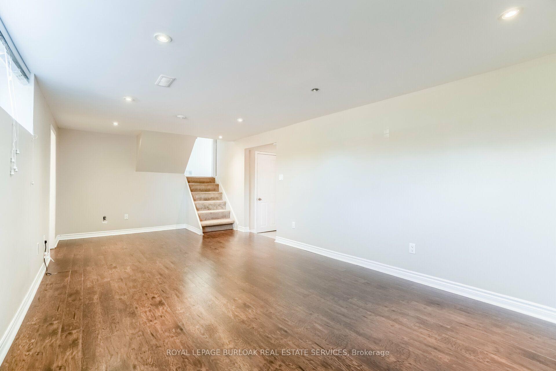 Photo 21 of 2121 Bridge Road, Oakville, West — HOMEH
