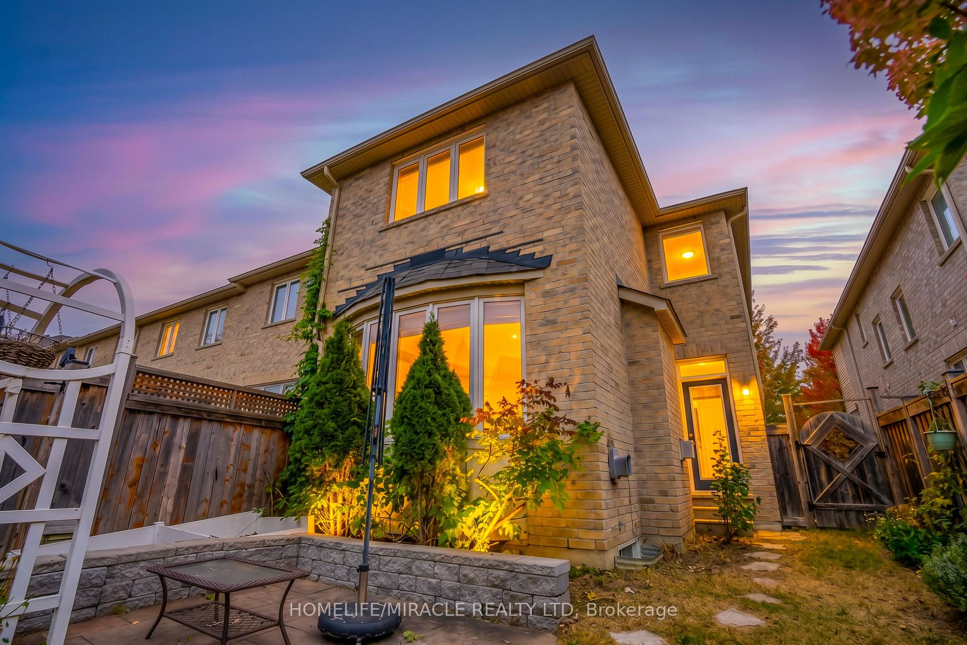 Photo 2 of 36 Cedarcrest Street, Caledon, Rural Caledon — HOMEH