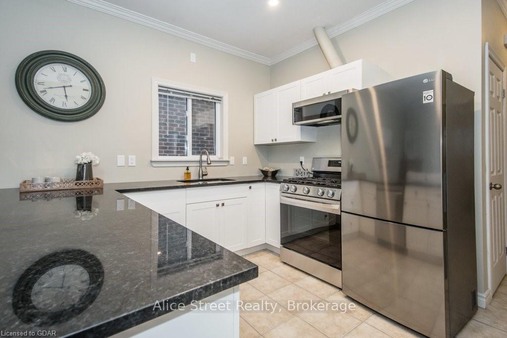 Photo 3 of Unit Main Unit, 129 Elizabeth Street, Guelph, St. Patrick's Ward — HOMEH