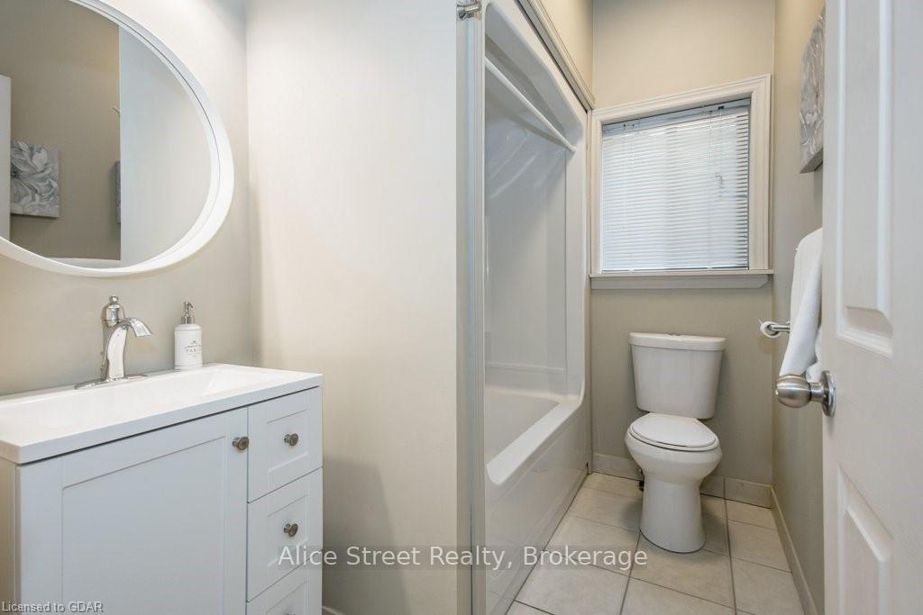 Photo 6 of Unit Main Unit, 129 Elizabeth Street, Guelph, St. Patrick's Ward — HOMEH