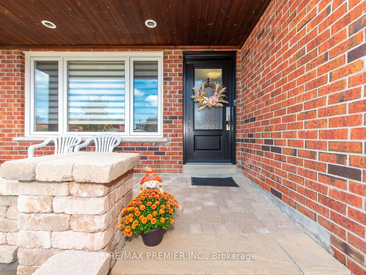 Photo 4 of 81 De Rose Avenue, Caledon, Bolton West — HOMEH