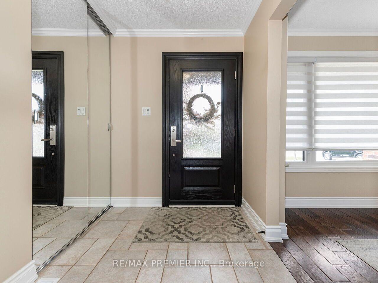 Photo 6 of 81 De Rose Avenue, Caledon, Bolton West — HOMEH