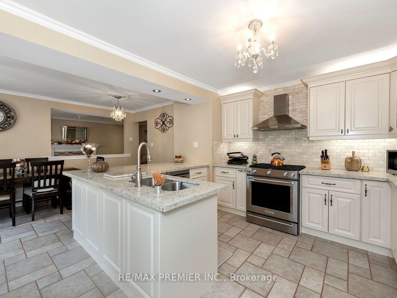 Photo 18 of 81 De Rose Avenue, Caledon, Bolton West — HOMEH